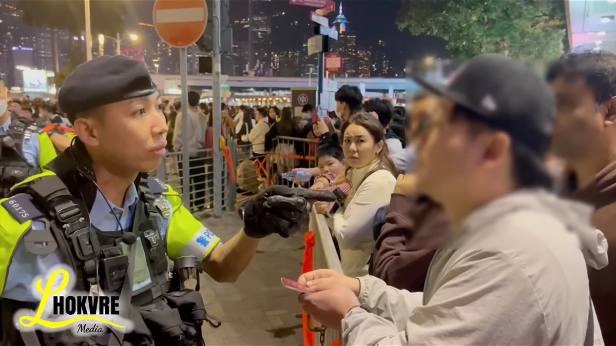 香港除夕倒數事件 日本男與香港警察日語交流：一起從中學習日文