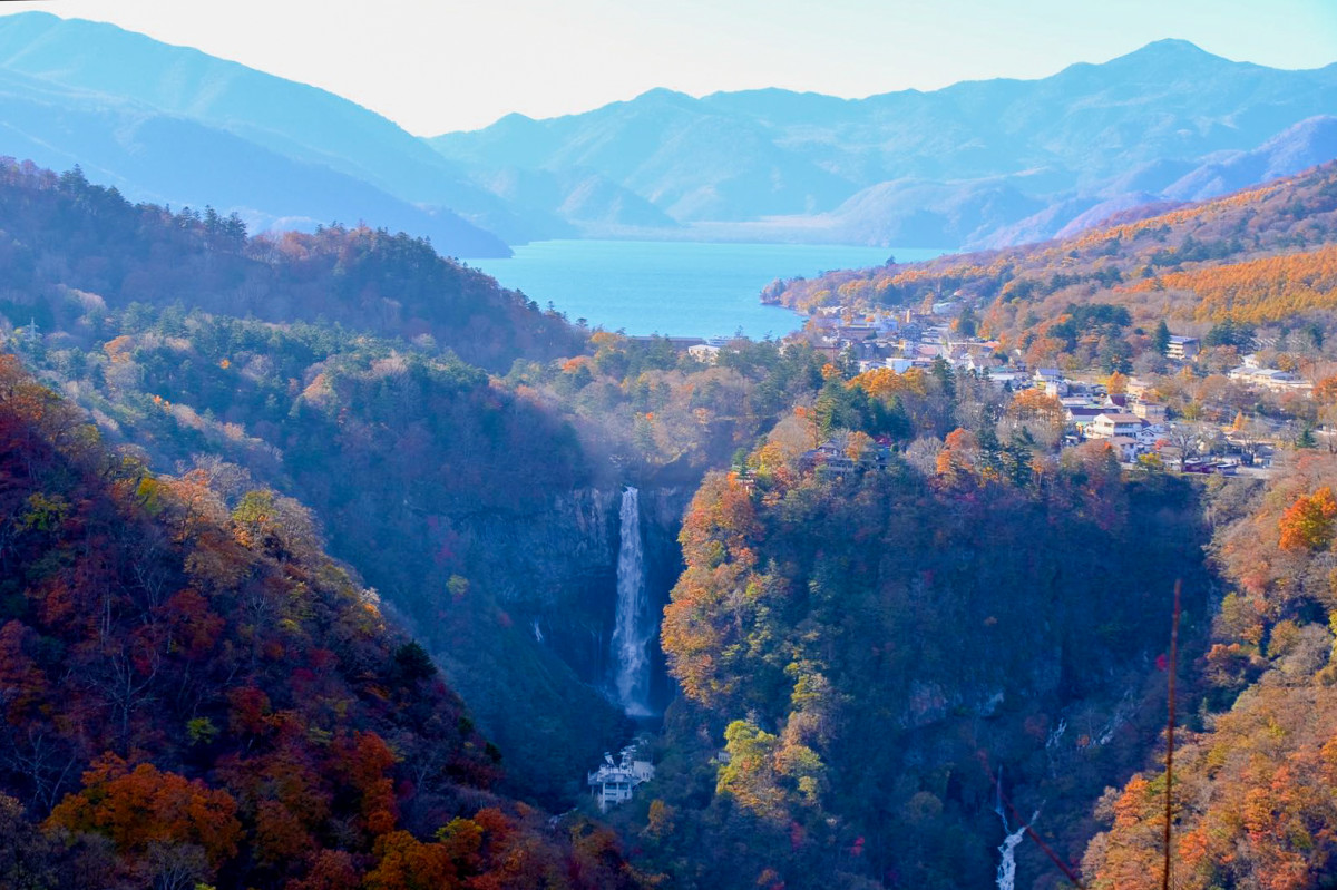 日光一日遊｜10大秋季賞楓景點：伊呂波山道遍山紅葉＋歷史遺產東照宮＋華嚴瀑布！附交通